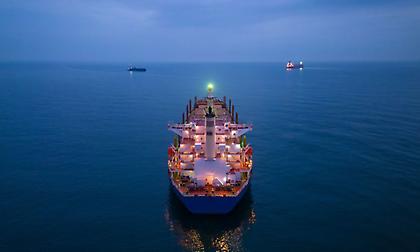 Ερυθρά Θάλασσα: Επείγον σήμα στα ελληνικά πλοία που κινούνται στην περιοχή