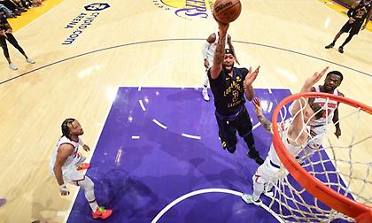 Χάλασαν το πάρτι των Λέικερς οι Νικς