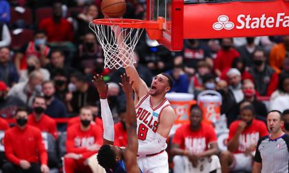 Στο «στόχαστρο» των Σίξερς οι Ζακ ΛαΒίν και Όου Τζι Ανουνόμπι