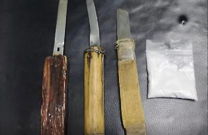 Έφοδος της Δίωξης Ναρκωτικών στις φυλακές Κορυδαλλού - Βρέθηκαν κοκαΐνη, αυτοσχέδια μαχαίρια και κινητά!