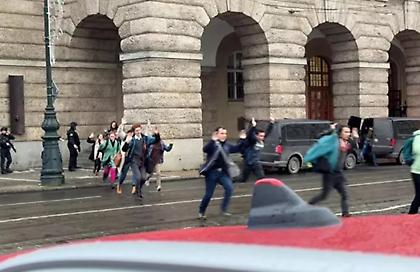 Μακελειό στην Πράγα: Τουλάχιστον 15 νεκροί και 25 τραυματίες σε πανεπιστήμιο