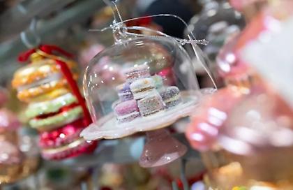 Εορταστικό ωράριο: Πώς θα λειτουργήσουν σήμερα τα εμπορικά καταστήματα