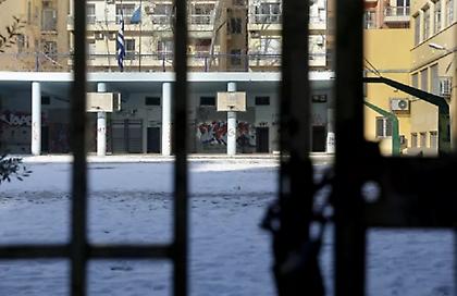 Νέο περιστατικό βίας μεταξύ ανηλίκων: 16χρονος γρονθοκόπησε συμμαθητή του σε τουαλέτες σχολείου στη Θεσσαλονίκη