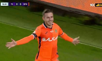 Συνεχίζει «καυτός» ο Πέλκας, άνοιξε με ωραία κεφαλιά το σκορ στον ελληνικό «εμφύλιο»