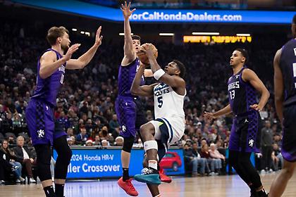 Παραδόθηκαν στους Τίμπεργουλβς οι Κινγκς-Άποντος ο Βεζένκοφ