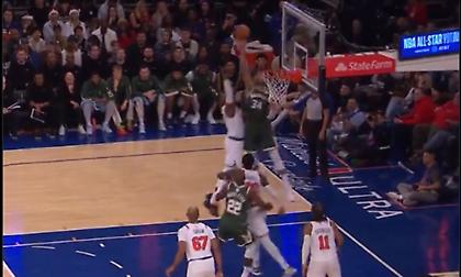 Πήδηξε στον... Θεό για ένα πραγματικό «Freak» alley oop κάρφωμα ο Γιάννης Αντετοκούνμπο!