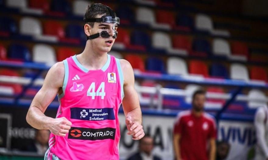 Ερυθρός Αστέρας: Επιστρέφει στην ομάδα ο Νίκολα Τόπιτς