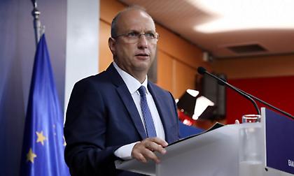 Οικονόμου για τον θάνατο του αστυνομικού: «Ελάχιστος φόρος τιμής στη μνήμη του η σύλληψη όλων των εμπλεκόμενων»