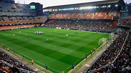 Προπόνηση μπροστά σε 15.000 οπαδούς της η Βαλένθια