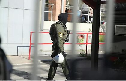 Πένθος για τον θάνατο του αστυνομικού στου Ρέντη - Αναβαθμίζεται το κατηγορητήριο για τους εμπλεκόμενους