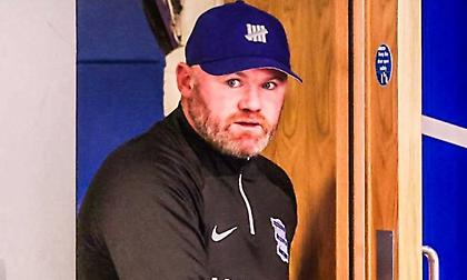 Καλά πάει αυτό: Από διεκδικήτρια ανόδου, στις τελευταίες θέσεις με Ρούνεϊ στον πάγκο η Μπέρμιγχαμ!