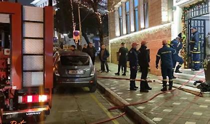 Φωτιά στη Λέσχη Αξιωματικών στα Γιάννενα - Μεγάλη κινητοποίηση της Πυροσβεστικής