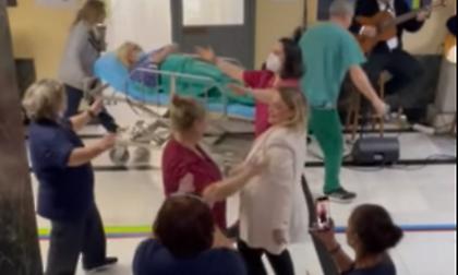 ΕΔΕ για το... χριστουγεννιάτικο πάρτι σε νοσοκομείο διέταξε ο Χρυσοχοΐδης - Δείτε βίντεο