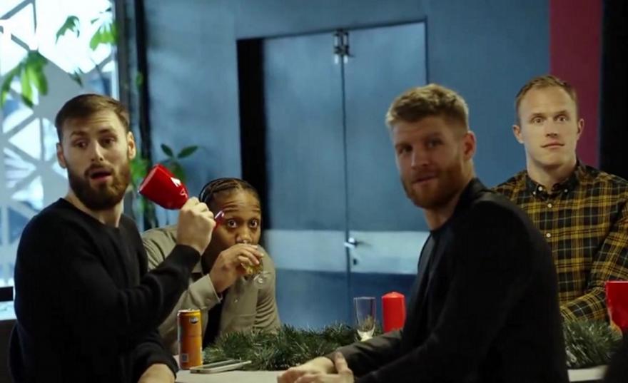 «Που είναι τα μελομακάρονα;» : Τo backstage από το Χριστουγεννιάτικο βίντεο της ΚΑΕ Ολυμπιακός