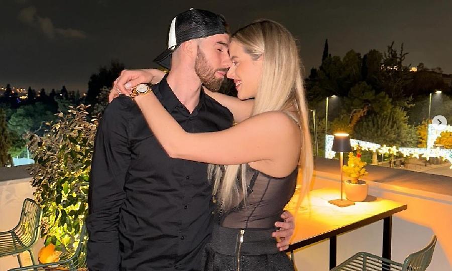 Φουλ ερωτευμένοι στην αλλαγή του χρόνου Βιλντόσα και Τάσιτς