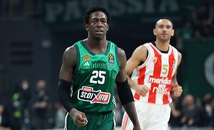 Παναθηναϊκός AKTOR: Ο Ναν άλλαξε τον χρόνο φορώντας το πιο… λαμπερό φούτερ