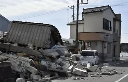 Σεισμός 7,6 Ρίχτερ στην Ιαπωνία: Τουλάχιστον 6 νεκροί - Χιλιάδες πολίτες σε κέντρα εκκένωσης