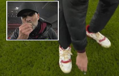 Ο Κλοπ έχασε τη βέρα του στους πανηγυρισμούς μετά τη νίκη της Λίβερπουλ επί της Νιούκαστλ