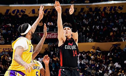 Μεγάλες νίκες για Χιτ και Κλίπερς-Νίκη σε… 58 λεπτά για Κινγκς, ξανά στον πάγκο ο Βεζένκοφ