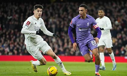 Ο ιδιαίτερος λόγος που Άρσεναλ και Λίβερπουλ δεν φόρεσαν κόκκινα στην αναμέτρησή τους για το FA Cup