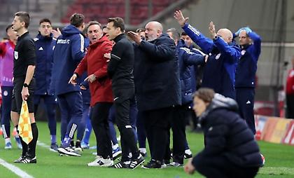 Καραπαπάς: «Έχασε και η ντροπή το νόημά της-Θέλετε 10 εγκληματικές οργανώσεις για να μας φτάσετε»