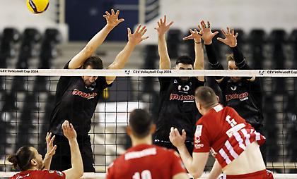 Πήρε το πρώτο σετ ο Ολυμπιακός, «απάντησε» ο ΠΑΟΚ