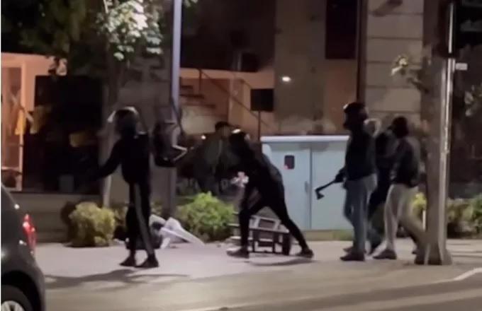 Ταυτοποιήθηκαν τέσσερις οπαδοί του Άρη για την επίθεση με τσεκούρι σε οπαδό του ΠΑΟΚ