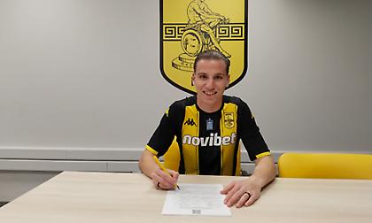 «Έδεσε» με επαγγελματικό συμβόλαιο τον Αγοραστό ο Άρης