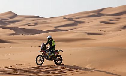 Χαροπαλεύει Ισπανός αναβάτης μετά από πτώση στο Ράλι Ντακάρ