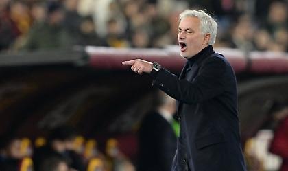 Αρνήθηκε να μιλήσει στους δημοσιογράφους ο Μουρίνιο μετά την αποβολή του