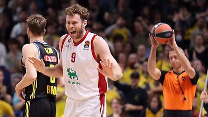 Αρμάνι Μιλάνι-Άλμπα Βερολίνου