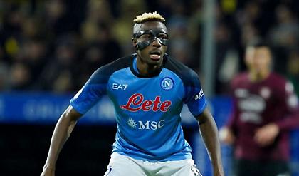 Αντέδρασε ο ατζέντης του Οσιμέν στις... προβλέψεις φυγής από τον μάνατζερ του Κβαρατσκέλια