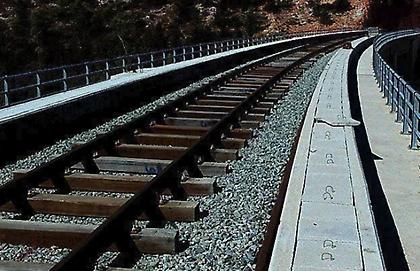 Τρένο στην Ελβετία πέρασε πάνω από 70χρονη- Βγήκε σχεδόν αλώβητη μαζί με το αναπηρικό αμαξίδιό της