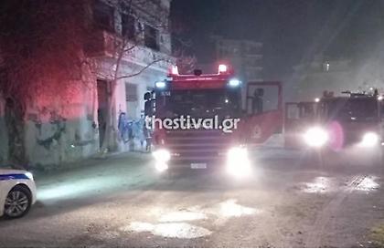 Θεσσαλονίκη: Φωτιά στο εγκαταλελειμμένο εργοστάσιο της ΑΓΝΟ