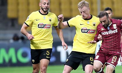 Γιόνσον: «Δεν είναι καταστροφή το 0-0 - Στο χέρι μας η ρεβάνς»