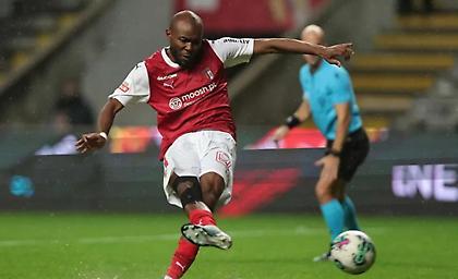 Μουσράτι ζητάει επίμονα για τον Ολυμπιακό ο Καρβαλιάλ