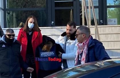 Ημαθία: Στη φυλακή η 37χρονη βρεφοκτόνος: «Δεν πίστευα ότι σκότωνα το παιδί μου... Σκότωνα τον έξω από δω»