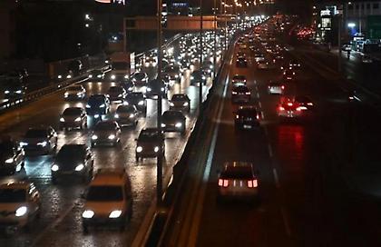 Αττική Οδός: Μεγάλες καθυστερήσεις μετά από καραμπόλα οχημάτων στο ύψος του Αμαρουσίου