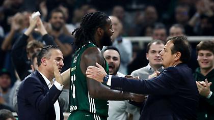 Βίοι… αντίθετοι για τους «αιώνιους»: Διάκριση για Λεσόρ, το τρομερό αρνητικό ρεκόρ του Ολυμπιακού