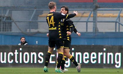 Θρίαμβος στο Αγρίνιο με «τεσσάρα» για τον Άρη και τώρα… τελικός με ΑΕΚ!