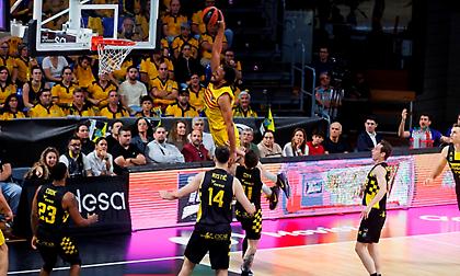 Ξέρανε την Τενερίφη με game winner τρίποντο ο Τζαμπάρι Πάρκερ!