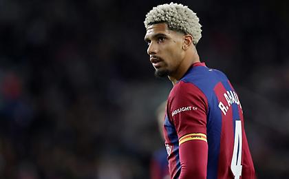 Ρώτησε για τον Αραούχο της Μπαρτσελόνα ξανά η Μάντσεστερ Γιουνάιτεντ