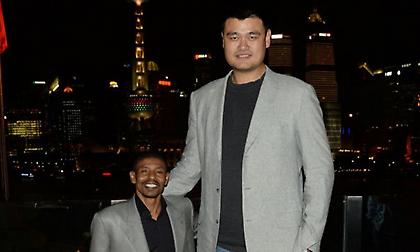 Άλλαξαν... ρόλους Μάγκζι Μπογκς και Γιάο Μινγκ σε μια επική φωτογραφία!