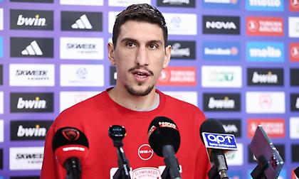 Λαρεντζάκης: «Να βγάλουμε αντίδραση και να δείξουμε χαρακτήρα»