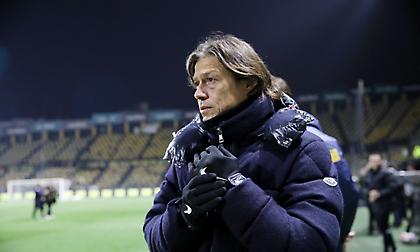 Ο Αλμέιδα αναρωτήθηκε στη συνέντευξη Τύπου αν… άκουσε καλά ότι δεν του έγινε ερώτηση για τη φάση του Ρόουζ