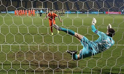 Η διαδικασία των πέναλτι που έστειλε τον Άρη στα προημιτελικά του Κυπέλλου και την ΑΕΚ εκτός συνέχειας