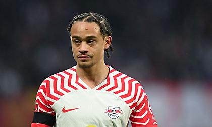 Άρσεναλ: Ενδιαφέρον για Σίμονς, αρνητική η Παρί