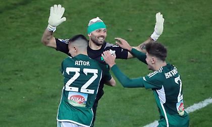 Οι έξαλλοι πανηγυρισμοί του Λοντίγκιν και ο απαρηγόρητος Καμαρά: Τα κλικ από το Ολυμπιακός-Παναθηναϊκός