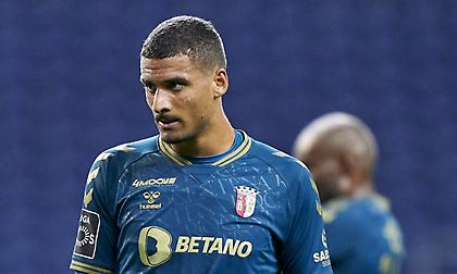 Ολυμπιακός: Φουλάρει μεταγραφικά για να σώσει ό,τι σώζεται