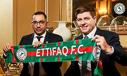 Ριζώνει στη Σαουδική Αραβία ο Τζέραρντ-Συμφώνησε επέκταση με Αλ Ετιφάκ ως το 2027!